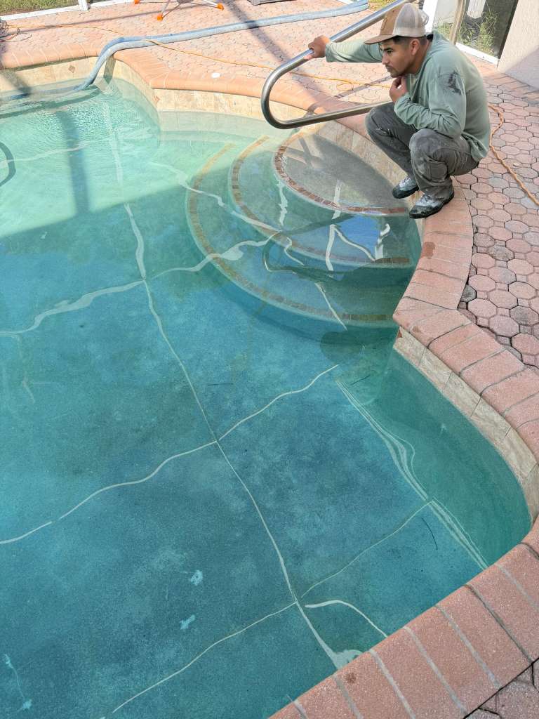 Modern pool design